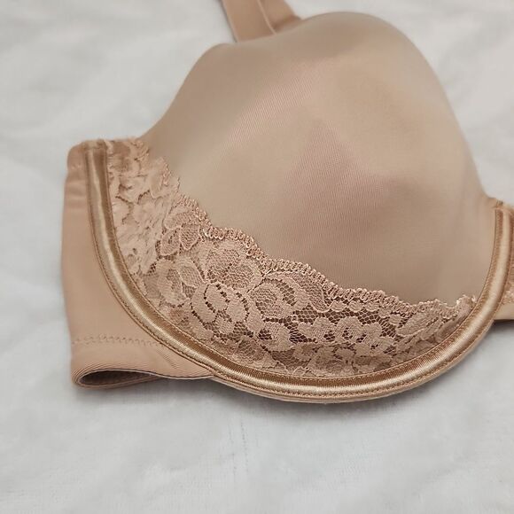 Vanity Fair nude bra with lace accent 40D - Picture 3 of 10